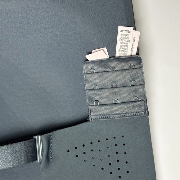 NWT VSX Featherweight Max High Support Sports Bra 38D - Picture 6 of 11